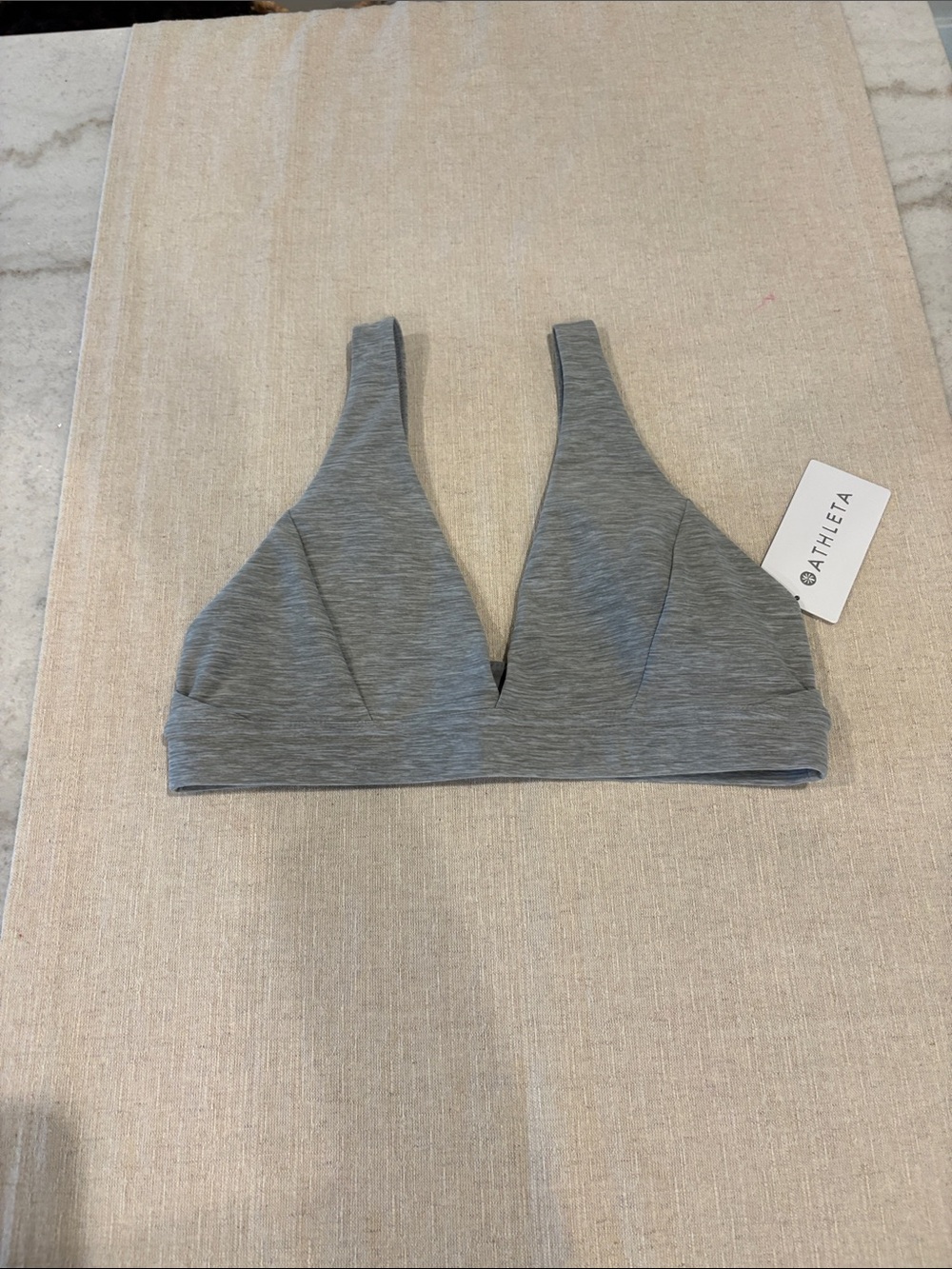 NWT Athleta Heather Gray Softluxe Bra | Size XS for A-C Cups